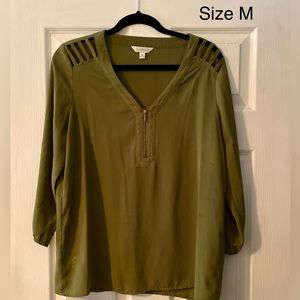 Charming Charlie Cold Shoulder Shirt Womens Medium Long Sleeve Pullover Stretch
